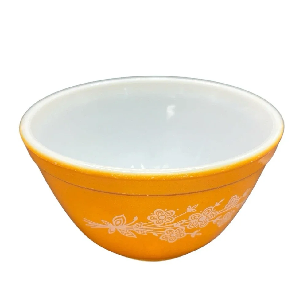 Vintage Pyrex 401 Butterfly Gold 750mL 3 Cup Mixing Nesting Bowl White Floral
